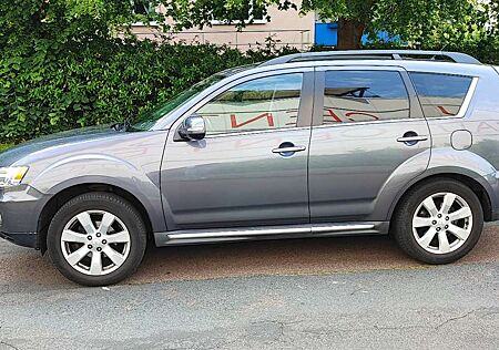 Mitsubishi Outlander Motion 4WD