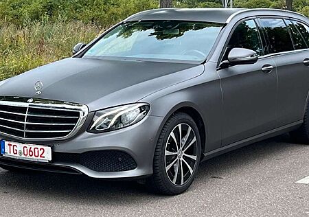 Mercedes-Benz E 200 E200d T- Modell , LED, Tüv neu
