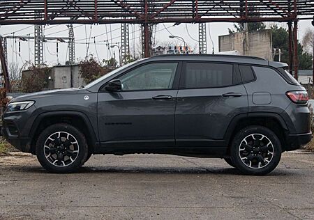 Jeep Compass 1.3 T-GDI 4xe PLUG-IN HYBRID Automatik Trailhawk