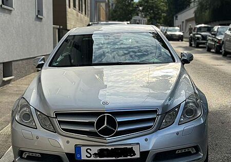 Mercedes-Benz E 350 CGI BlueEfficiency (207.357)