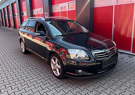 Toyota Avensis 2.2 D-CAT Combi Executive