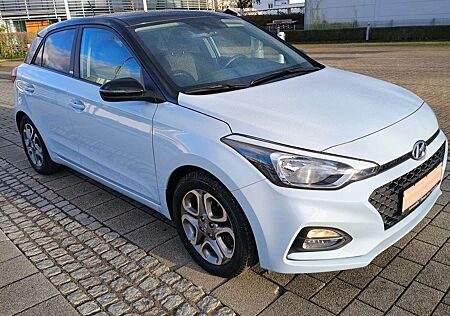 Hyundai i20 1.0 T-GDI 100PS Advantage+/1.Hd/35Tkm/Navi/Sitzhz