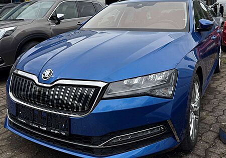 Skoda Superb Combi 1.4 TSI iV DSG Ambition