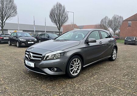 Mercedes-Benz A 180 BlueEfficiency,Scheckheft,Navi,Klimanlage