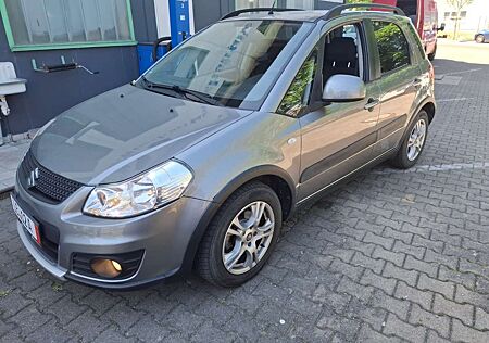 Suzuki SX4 1.6 VVT Automatik 4x2 Comfort