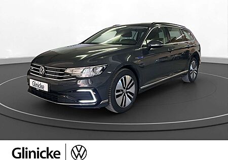 VW Passat Variant Volkswagen GTE LED LM 17" Navi PDC vo+hi ACC