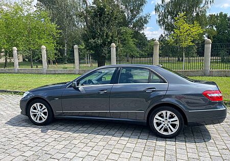 Mercedes-Benz E 220 CDI DPF BlueEFFICIENCY Automatik Avantgarde