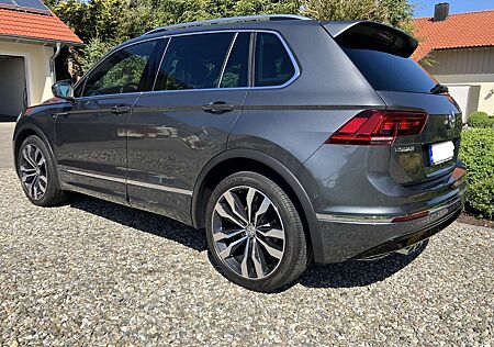 VW Tiguan Volkswagen 2.0 TDI DSG 4-Motion R-Line, AHK, 20-Zoll, Pano,
