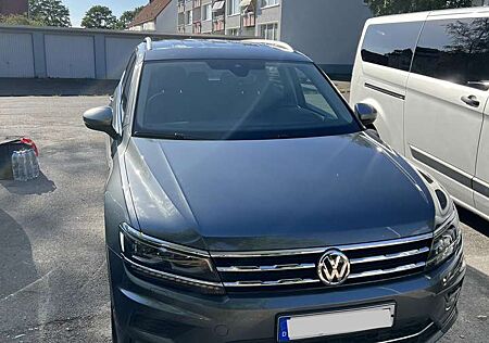 VW Tiguan Allspace Volkswagen Highline 4Motion 7 Sitzer AHK
