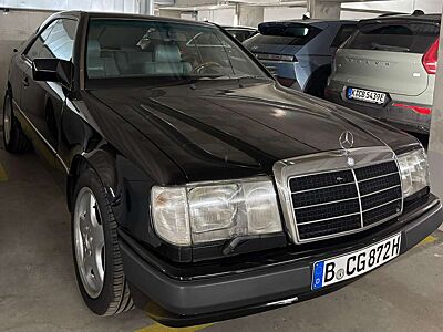 Mercedes-Benz CE 300 Black Line Edition