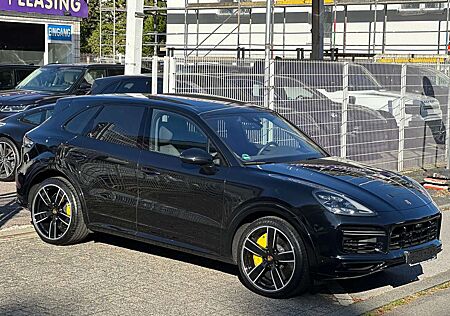 Porsche Cayenne Turbo S E-Hybrid SPORTDESIGN/VIERRADLENKUNG/22-ZOL