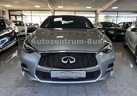 Infiniti Q30 1.6 Automatik Pano/Kamera/Navi/Sitzheiz/Led