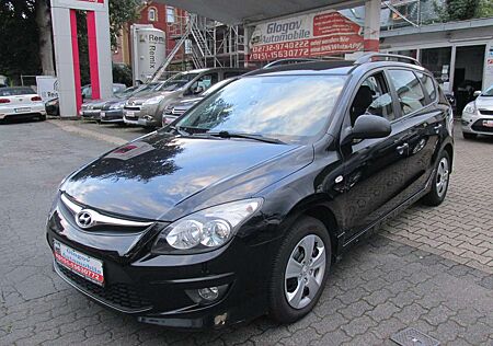 Hyundai i30 i30cw 1.4 Classic*EURO5*ERST 156.000 KM*TÜV NEU