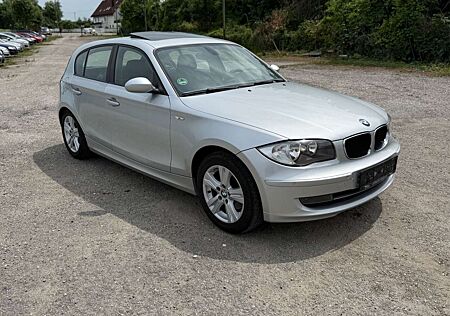 BMW 120 i Facelift I Schiebedach I 5-Türen