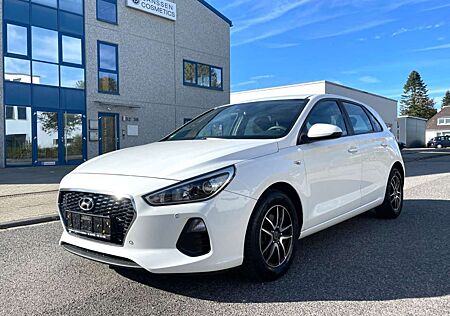 Hyundai i30 Pure*1.Hand*SpurhalteAss*PDC*