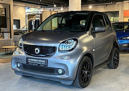 Smart ForTwo cabrio 66 kW 0.9 Turbo El. Verdeck Temp JBL Speedl