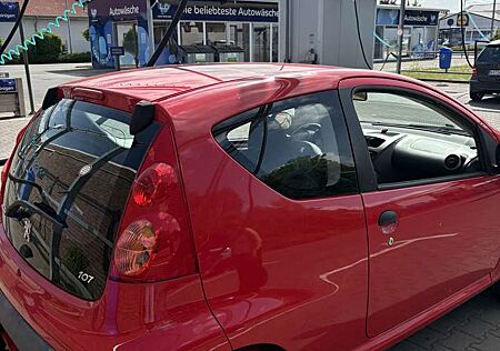 Peugeot 107 70 Filou