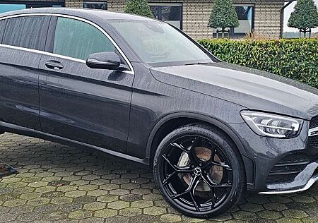 Mercedes-Benz GLC 300 4Matic AMG AHK schwenkbar 1.Hand