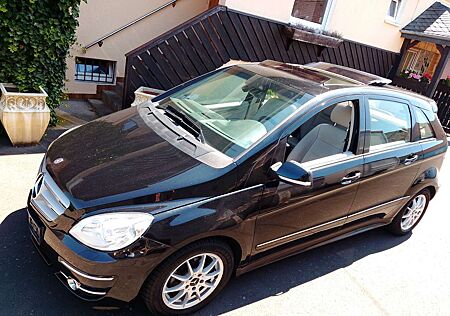 Mercedes-Benz B 200 CDI