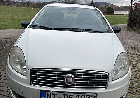 Fiat Linea 1.4 8V Active