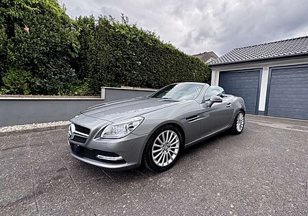 Mercedes-Benz SLK 200 BlueEfficiency