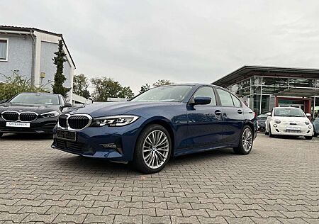 BMW 320 d xDrive Advantage *LED Navi Pano 360 Kamera