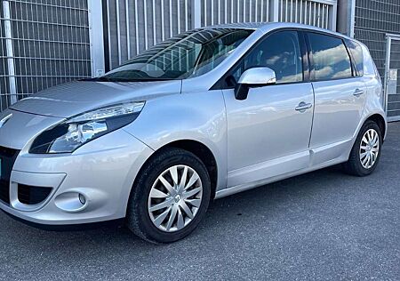 Renault Scenic 1.6 16V -Navi-AHK-SHZ-PDC-TÜV-Garantie