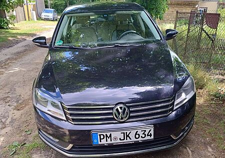 VW Passat Volkswagen 1.4 TSI BlueMotion Technology Trendline