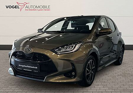 Toyota Yaris 1.5 Club +Kam.+LED+ACC+SHZ+KeyLess+LM