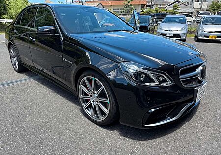 Mercedes-Benz E 63 AMG E -Klasse Lim. 4Matic