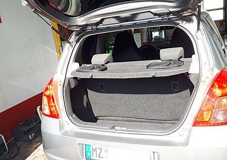 Suzuki Swift Fließheck 3-Türer 1.3 Club