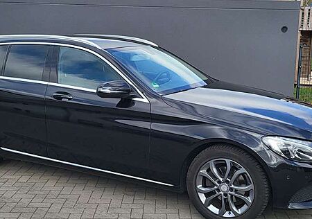 Mercedes-Benz C 180 T Avantgarde AUT.LED NAVI PDC SHZ PARKASS