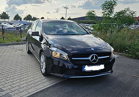 Mercedes-Benz A 180 BlueEfficiency (176.042)