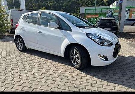 Hyundai ix20 1.4 Classic blue