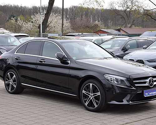 Mercedes-Benz C 300 C 300 de 9G MBLED-SD-BURMESTER-WIDESCREEN-DISTR.