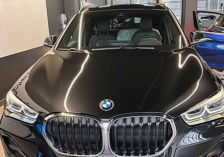 BMW X1 xDrive 25 i Sport Line