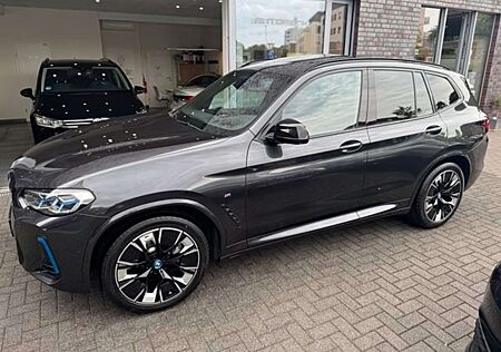 BMW iX3 Impressive PANO LASE h&k ACC 360 HUD AHK 20"
