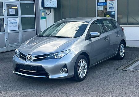 Toyota Auris Start Edition 6-Gang 1,6ltr. nur 83000 KM 1. Hand