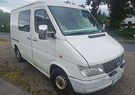 Mercedes-Benz Sprinter 6 Sitzer Klima