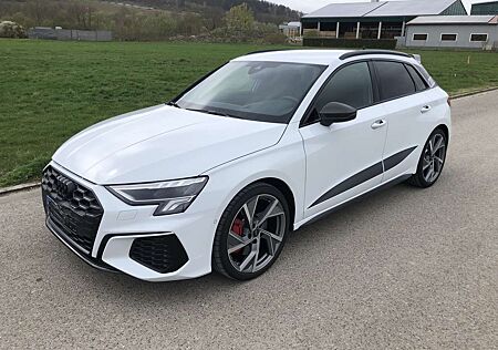 Audi S3 TFSI Sportback quattro S tronic - Carbon Style