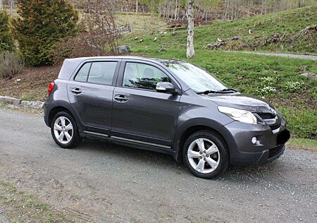 Toyota Urban Cruiser 1.4 D-4D 4x4 Trek