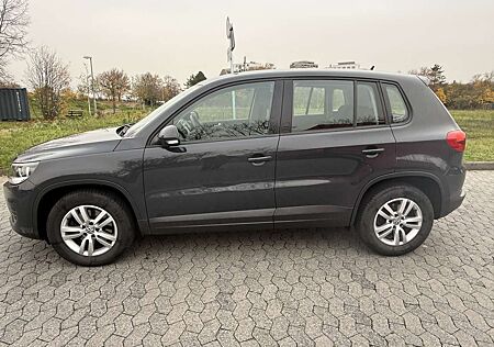 VW Tiguan Volkswagen Trend 1 Hand 80.000 km Alufelgen Allwetterreifen