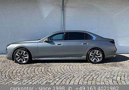 BMW i7 xDr 60 *FROZEN PURE GREY*LOUNGE SEAT*LUSSO*