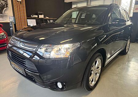 Mitsubishi Outlander 4WD 2.2 D 7-SITZER AHK XENON TEMPOMAT