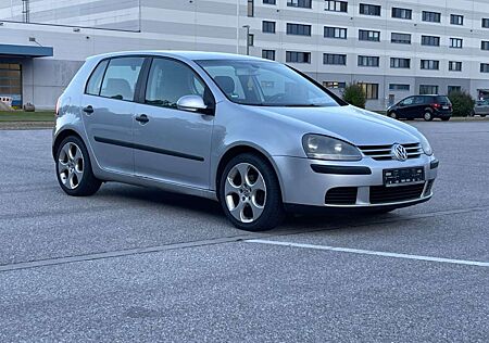 VW Golf Volkswagen 1.6.. Klima, Tempomat