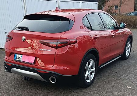 Alfa Romeo Stelvio +2.2+Diesel+16V+AT8+Super
