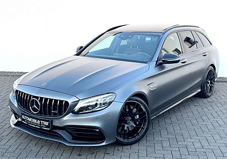Mercedes-Benz C 63 AMG 4.0 V8 /LED/ACC/PANO/CAM/GARANTIE/