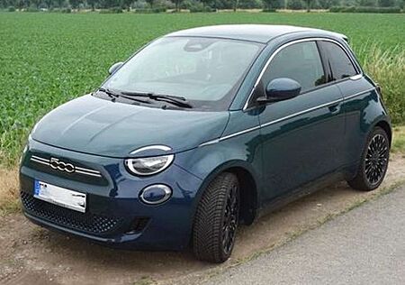 Fiat 500E Icon/Style/Komfortpaket 17" Kamera