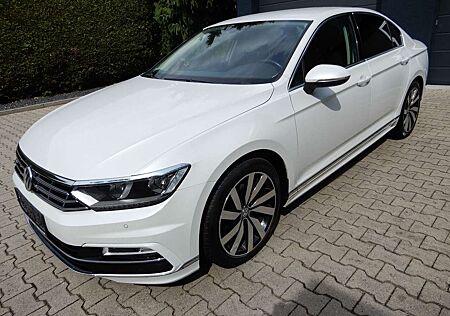 VW Passat Volkswagen Lim. NAVI DISTRONIK LED R-LINE SPORT
