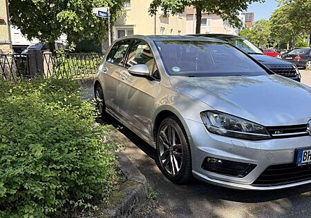 VW Golf Volkswagen R-Line / Highline BM